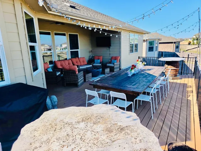 $625,000 | 602 Sue Peaks Loop, Dripping Springs, TX 78620