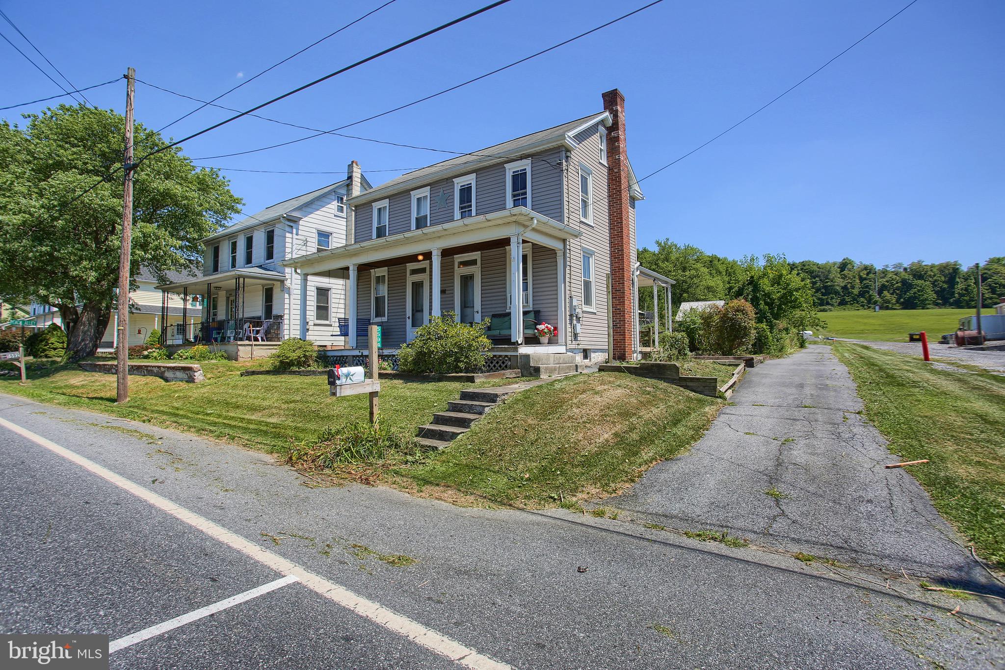5594 Elizabethtown Road Palmyra, PA 17078 - Photo 2 of 28 Gallery Image 2