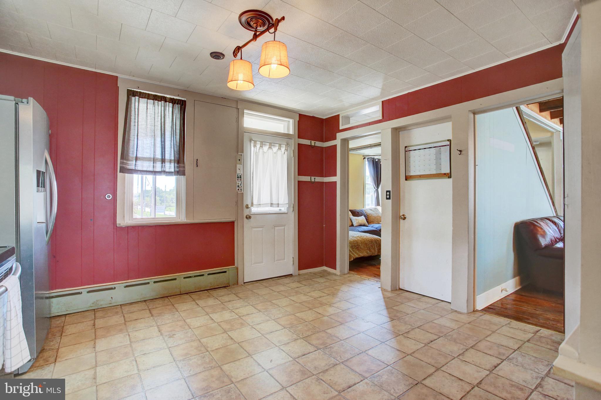 5594 Elizabethtown Road Palmyra, PA 17078 - Photo 13 of 28 Gallery Image 13
