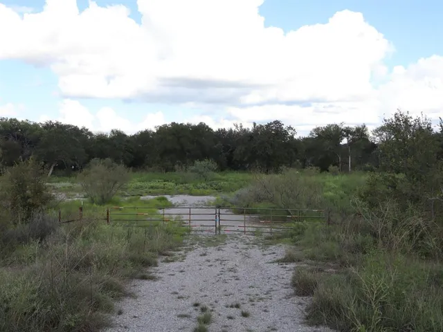 $1,535,200 | 0 Us Highway, Santo, TX 76472