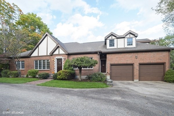 12 Oak Hill Road Worcester, MA 01609 - Photo 1 of 35 Gallery Image 1
