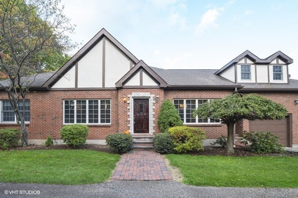 12 Oak Hill Road Worcester, MA 01609 - Photo 3 of 35 Gallery Image 3