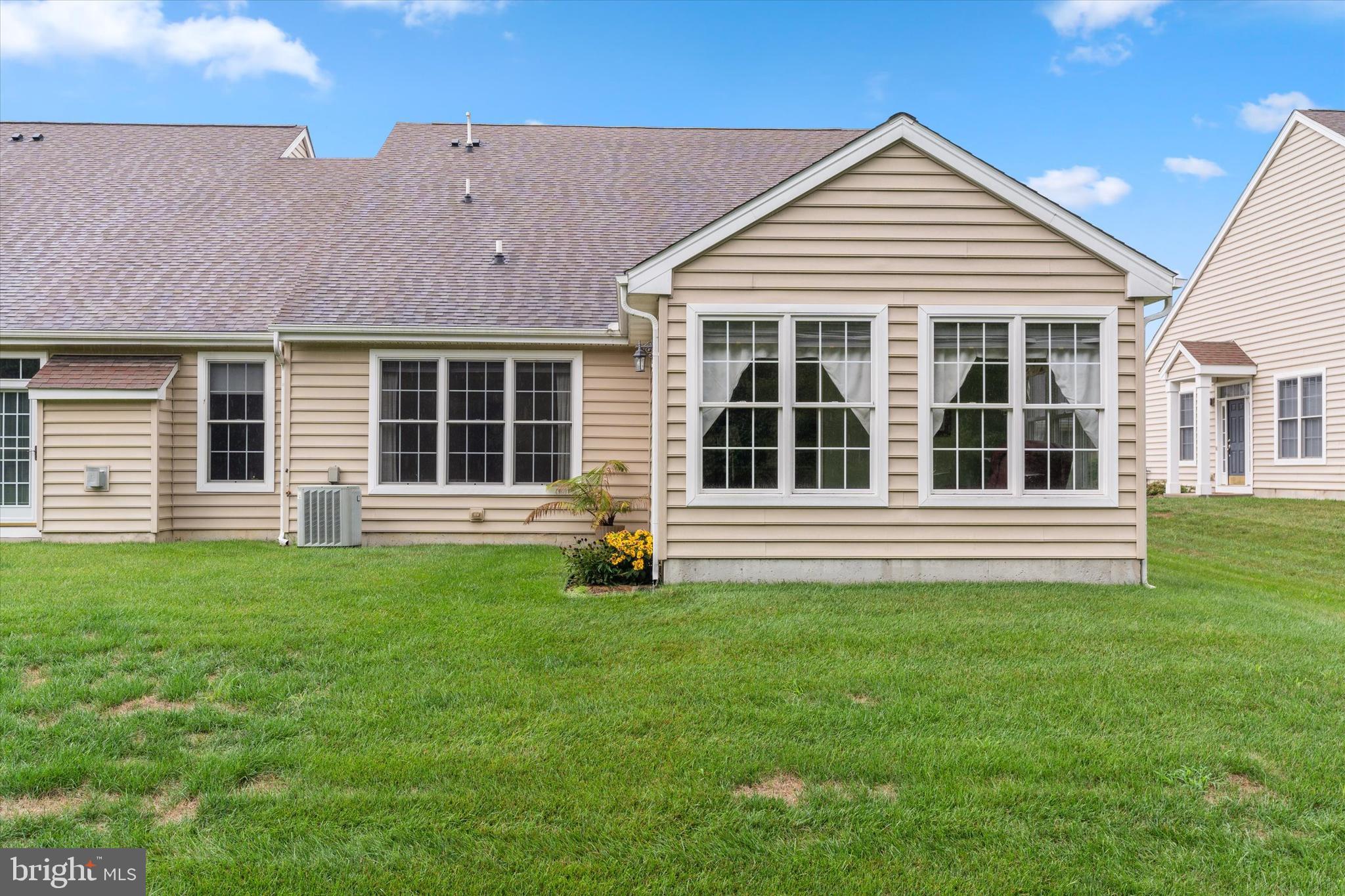 602 Sorrell Circle Smyrna, DE 19977 - Photo 2 of 39