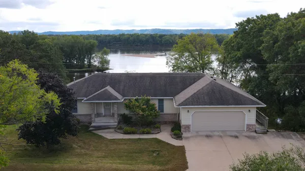 $449,000 | 20343 Effigy Mounds Lane, Muscoda, WI 53573