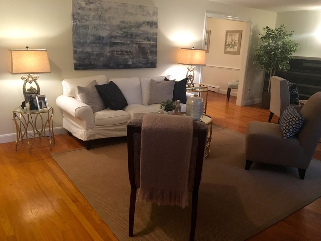 22 Tomahawk Road Arlington, MA 02474 - Photo 3 of 18