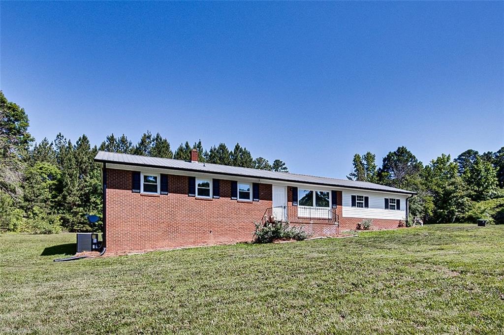 995 Farmer Road Denton, NC 27239 - Photo 30 of 33