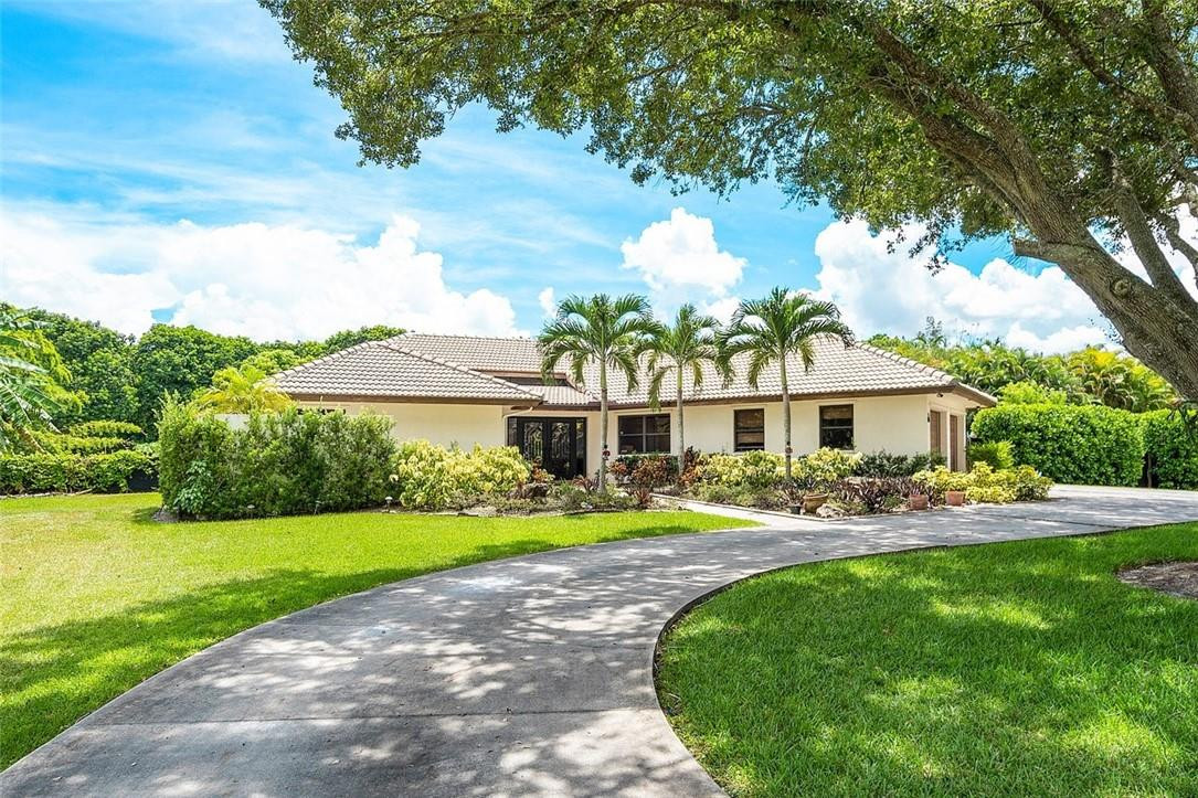 4980 Southwest 195th Terrace Southwest Ranches, FL 33332 - Photo 2 of 44 Photo 2