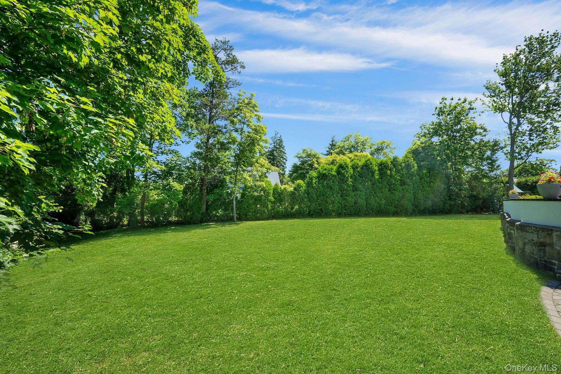 101 Windsor Ovl New Rochelle, NY 10805 - Photo 36 of 48
