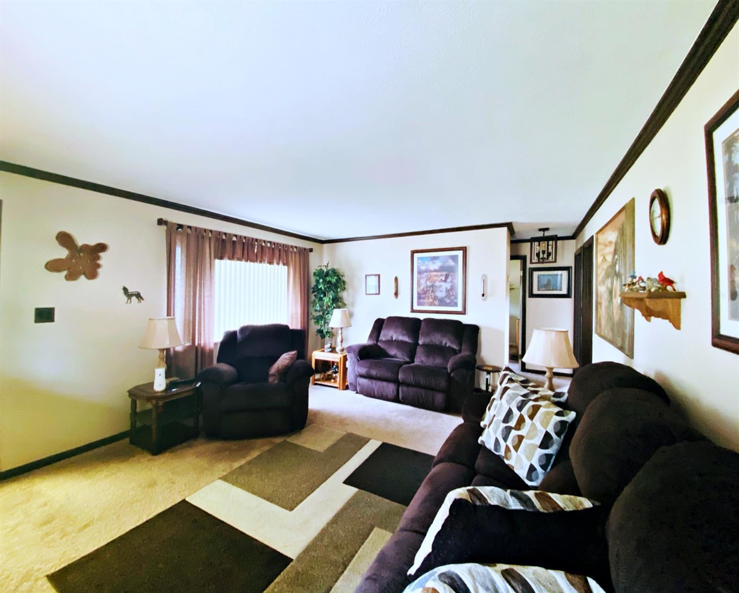 3389 Alexis Road Cincinnati, OH 45239 - Photo 21 of 32
