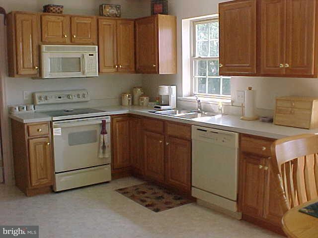 30 Limestone Court Lititz, PA 17543 - Photo 4 of 8