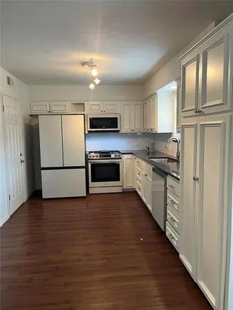$2,800 | 2127 Clarksdale Drive, Dallas, TX 75228