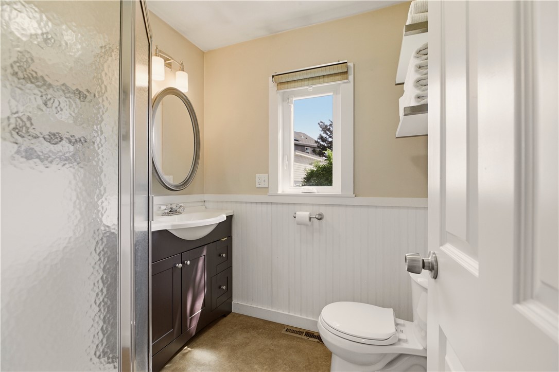 272 Riverside Street Portsmouth, RI 02871 - Photo 31 of 44