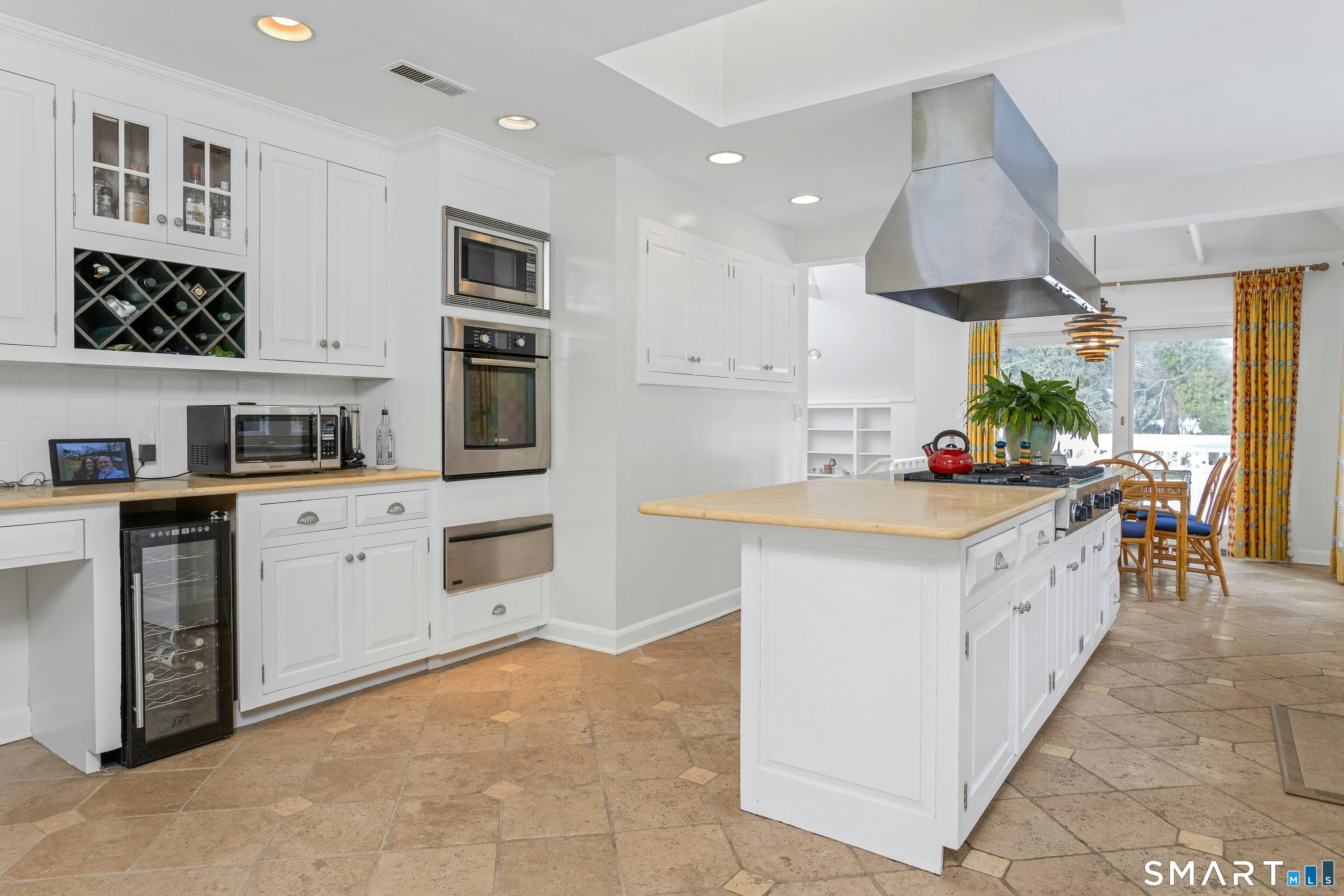 18 Pasture Lane Darien, CT 06820 - Photo 10 of 22