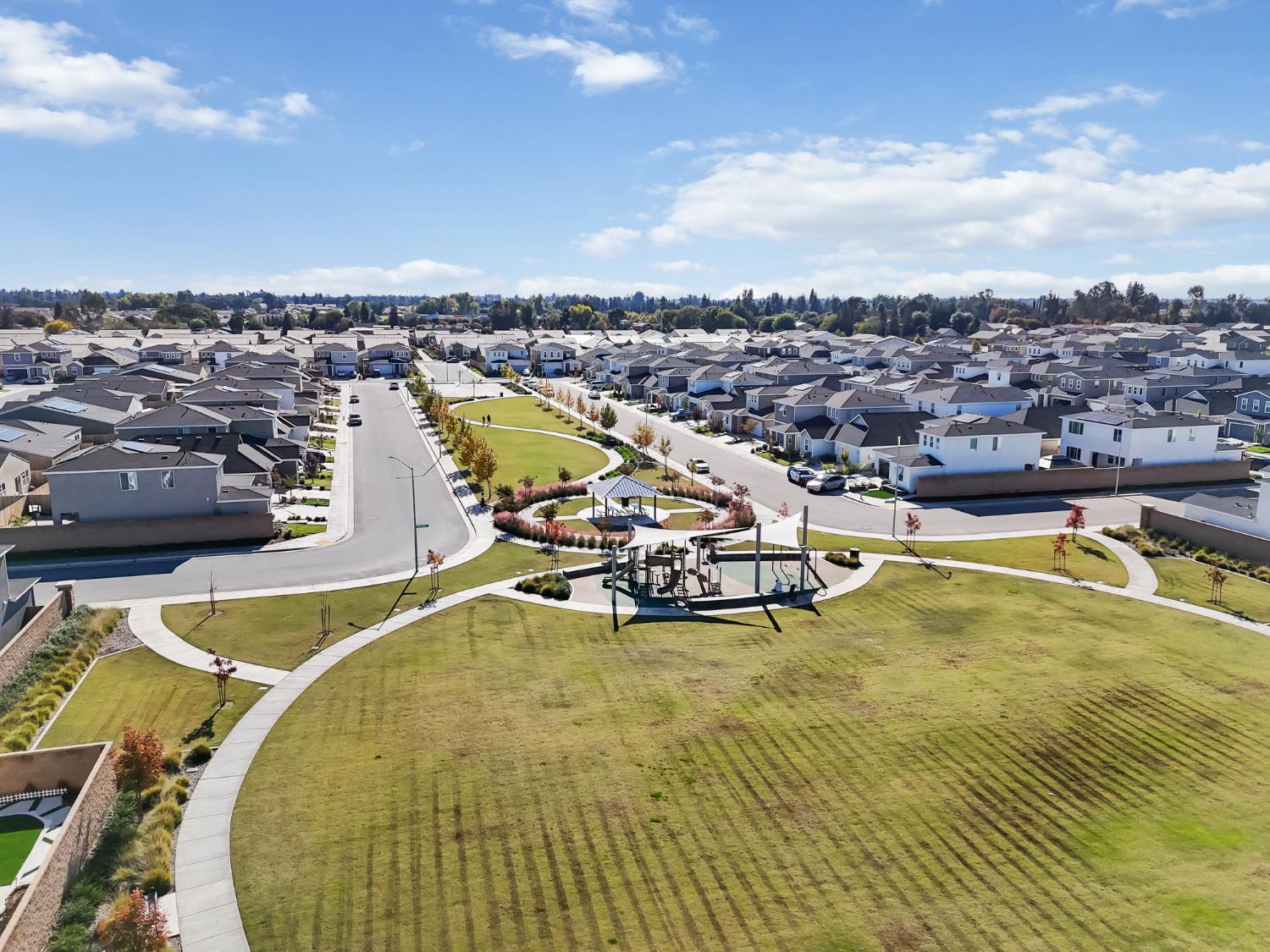 2819 North Redda Road Fresno, CA 93737 - Photo 52 of 57 an aerial view of a swimming pool