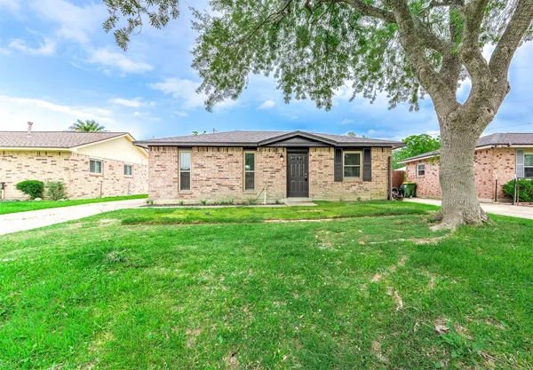$214,900 | 4705 Pine Street, Pasadena, TX 77586