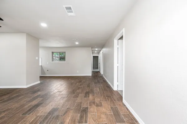 $214,900 | 4705 Pine Street, Pasadena, TX 77586