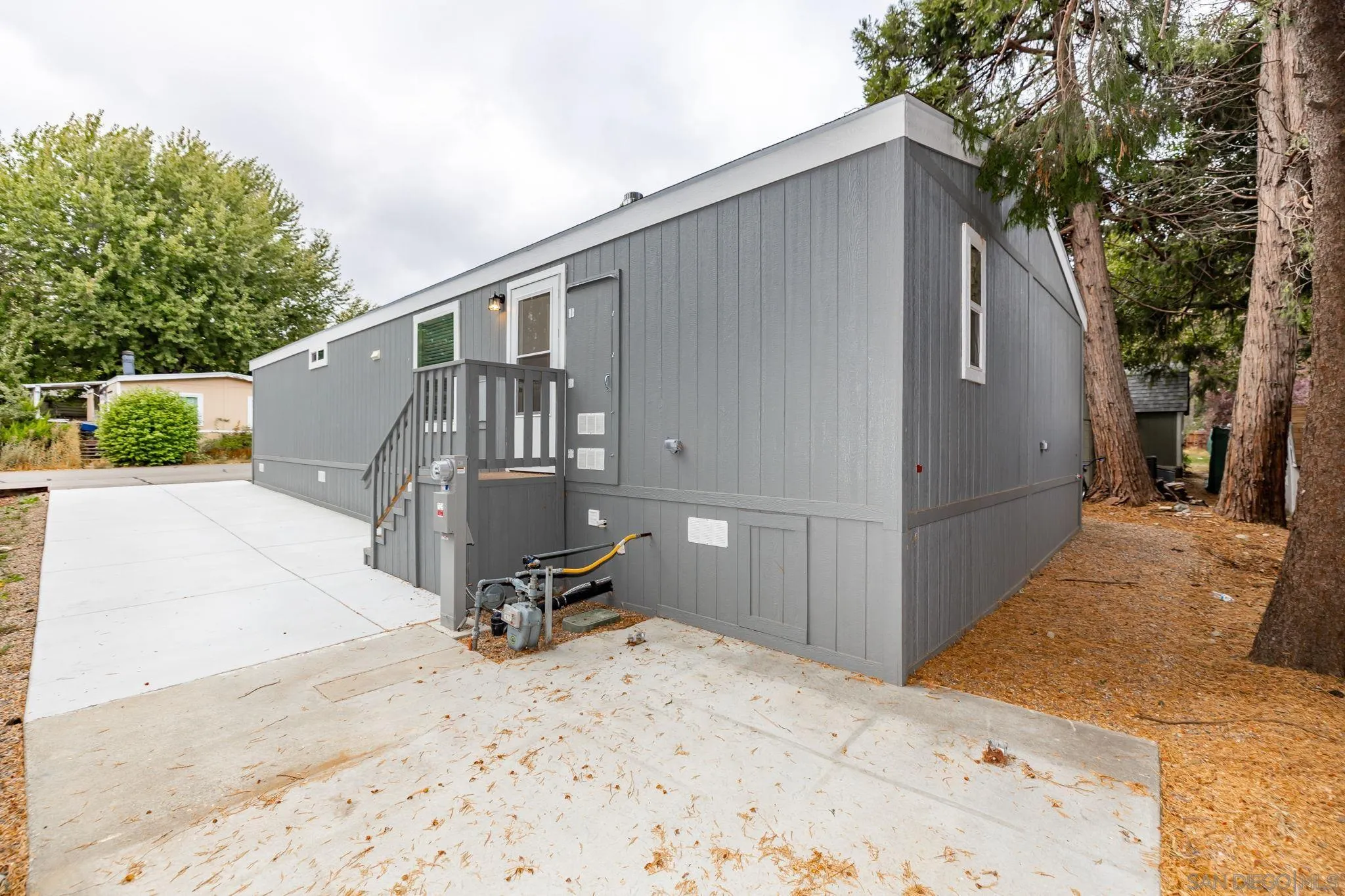 22899 Byron Road, Unit SPC 108 Crestline, CA 92325 - Photo 24 of 27