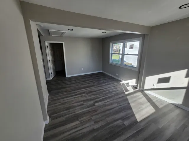 $2,300 | 314 Fremont Avenue, Romeoville, IL 60446