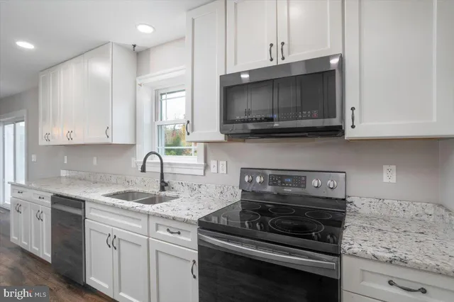 $325,000 | 311 Railroad Avenue, East New Market, MD 21631