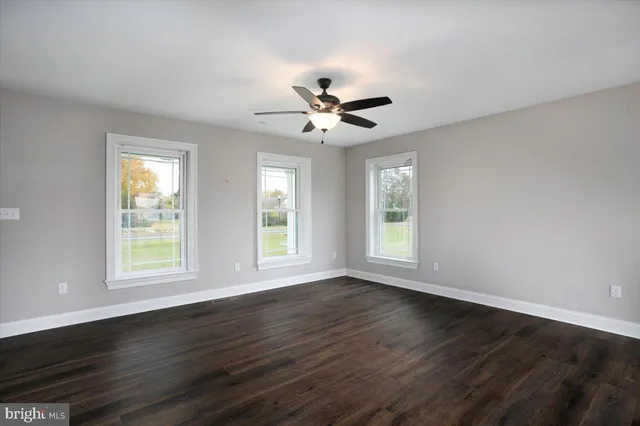 $325,000 | 311 Railroad Avenue, East New Market, MD 21631