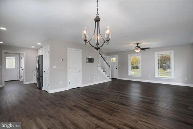 $325,000 | 311 Railroad Avenue, East New Market, MD 21631