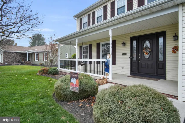 $479,900 | 882 Hawthorne Avenue, Mechanicsburg, PA 17055