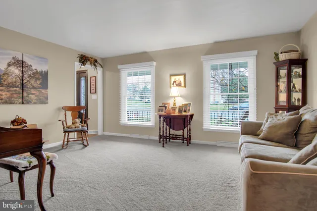 $479,900 | 882 Hawthorne Avenue, Mechanicsburg, PA 17055