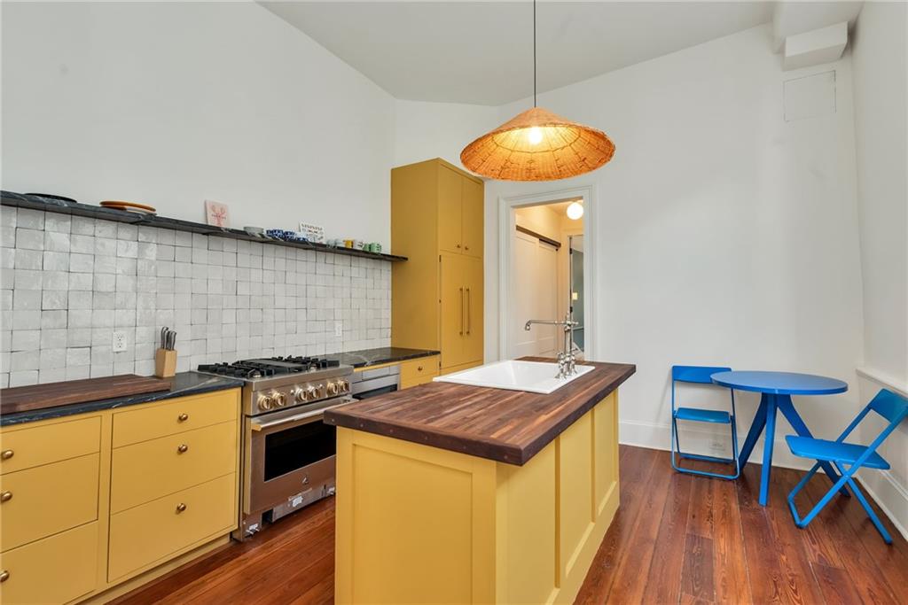 2425 Constance Street, Unit 2 New Orleans, LA 70130 - Photo 11 of 36