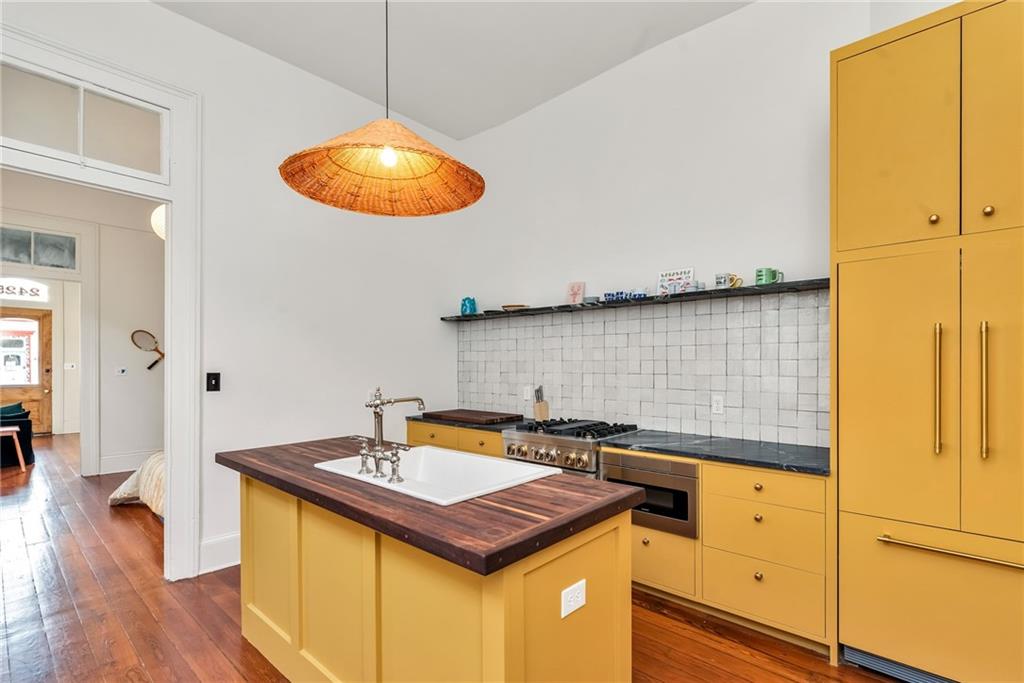 2425 Constance Street, Unit 2 New Orleans, LA 70130 - Photo 12 of 36