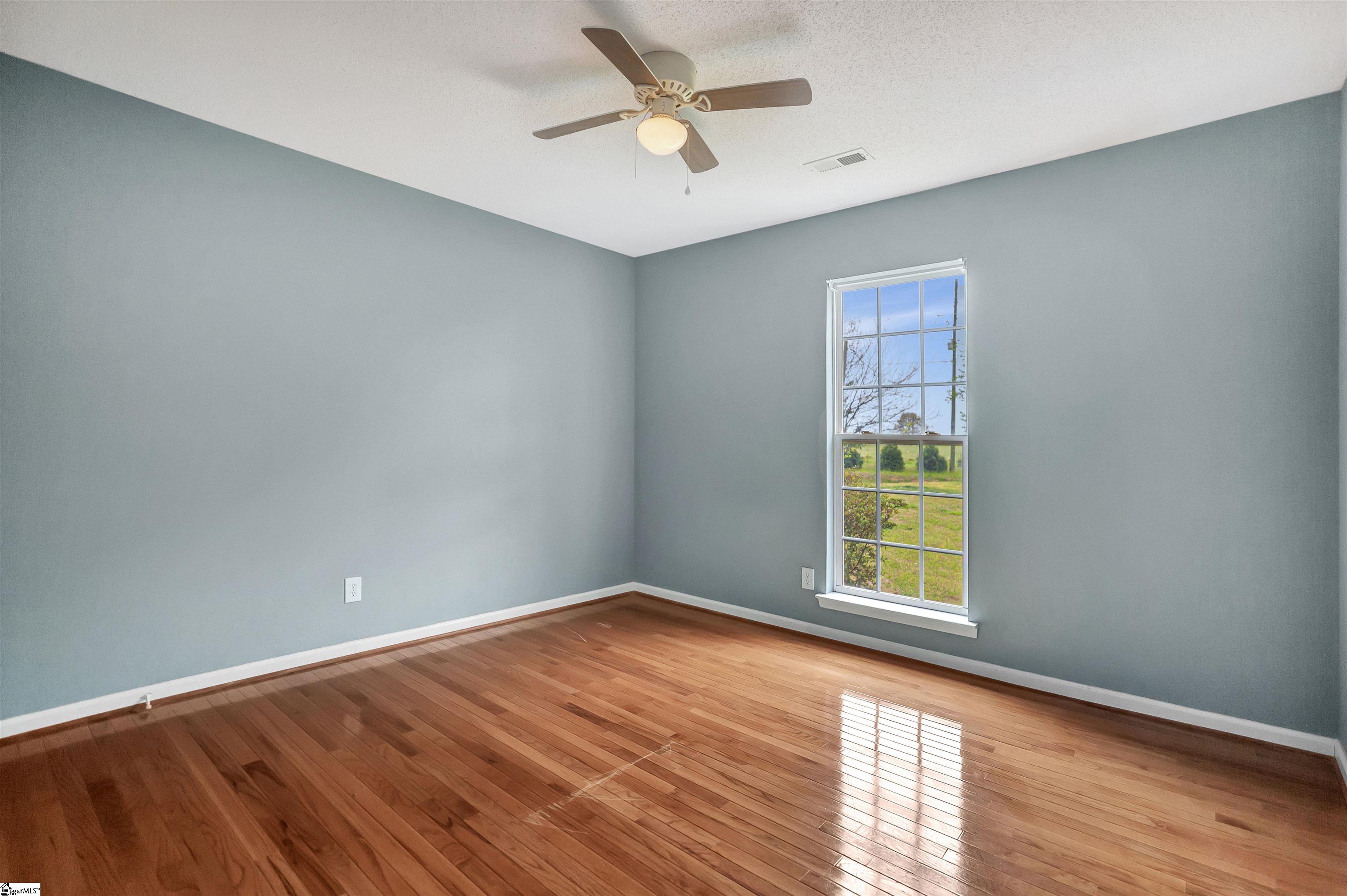 689 State Rd S-37-54 Seneca, SC 29678 - Photo 23 of 36 Gallery Image 23