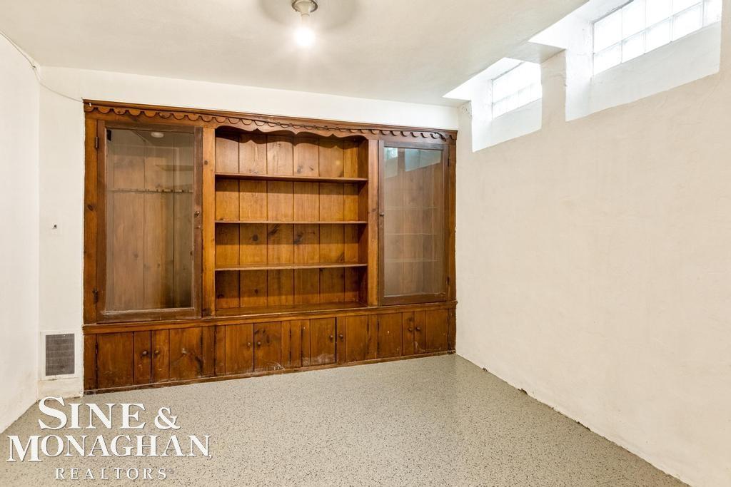 622 Lincoln Road Grosse Pointe, MI 48230 - Photo 40 of 51 50109047-39.JPG