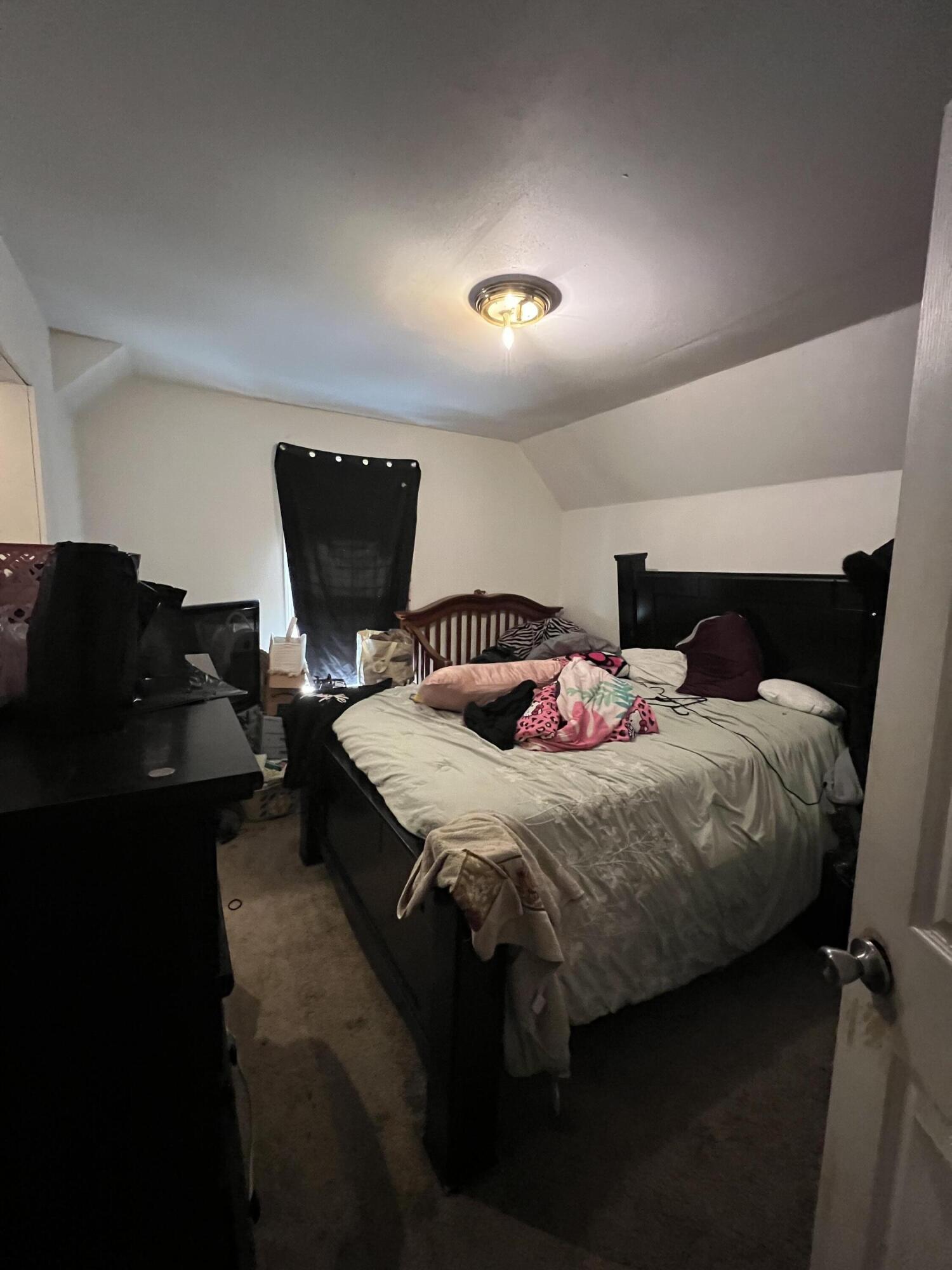 1510 Carlisle Avenue Racine, WI 53404 - Photo 8 of 11 BR