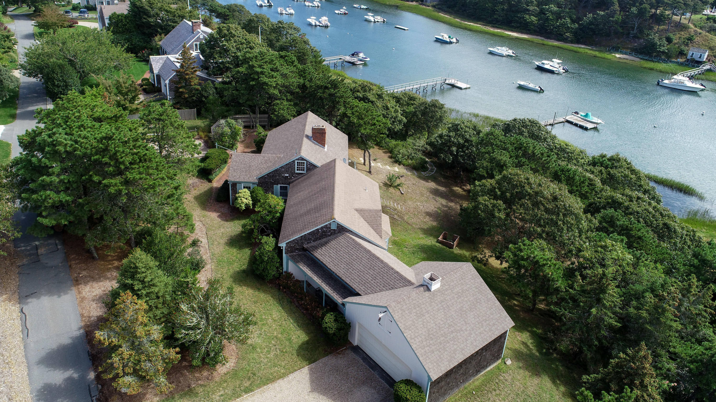 20 Jericho Lane Chatham, MA 02633 - Photo 3 of 52 20JerLR-51