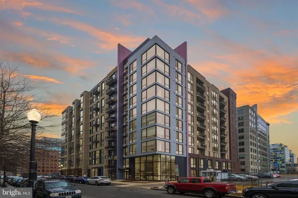 $425,000 | 37 L Street Southeast, Unit 803, Washington, DC 20003