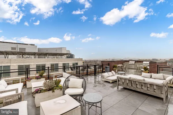 $425,000 | 37 L Street Southeast, Unit 803, Washington, DC 20003