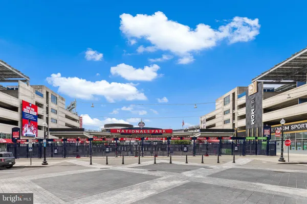 $425,000 | 37 L Street Southeast, Unit 803, Washington, DC 20003