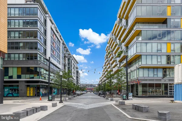 $425,000 | 37 L Street Southeast, Unit 803, Washington, DC 20003