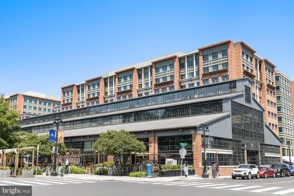 $425,000 | 37 L Street Southeast, Unit 803, Washington, DC 20003