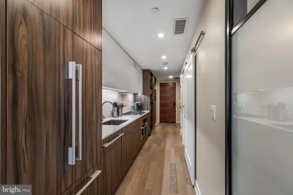 $425,000 | 37 L Street Southeast, Unit 803, Washington, DC 20003