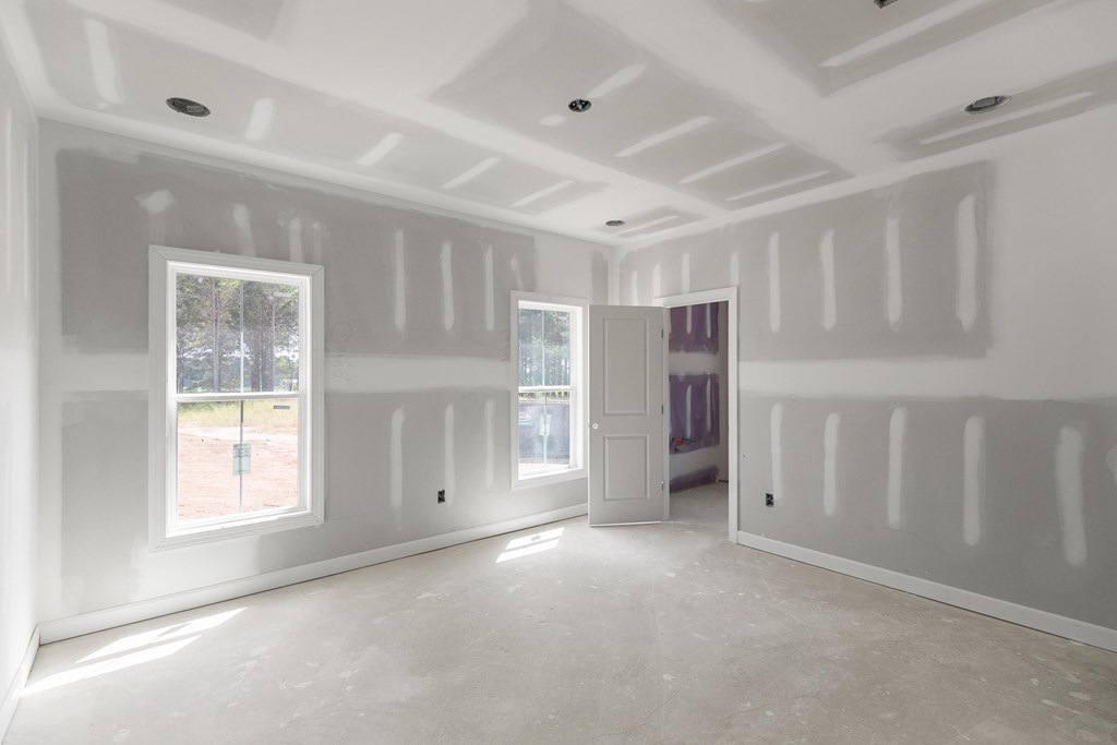 2236 Roney Road Dothan, AL 36303 - Photo 34 of 52 Bedroom w/ full bath