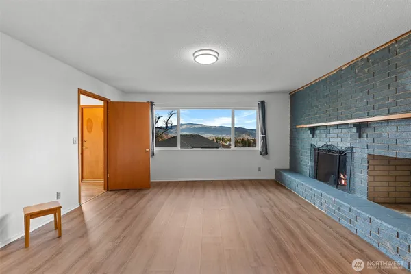 $669,000 | 1117 Appleland Drive, Wenatchee, WA 98801