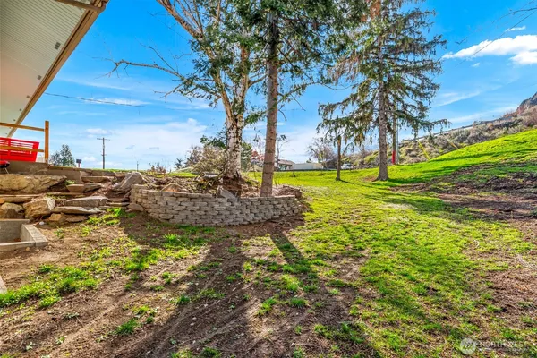 $669,000 | 1117 Appleland Drive, Wenatchee, WA 98801