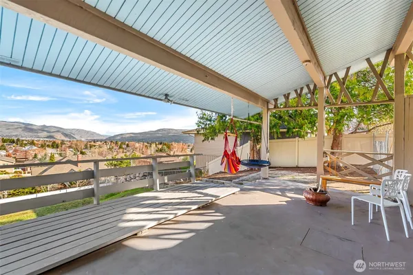 $669,000 | 1117 Appleland Drive, Wenatchee, WA 98801