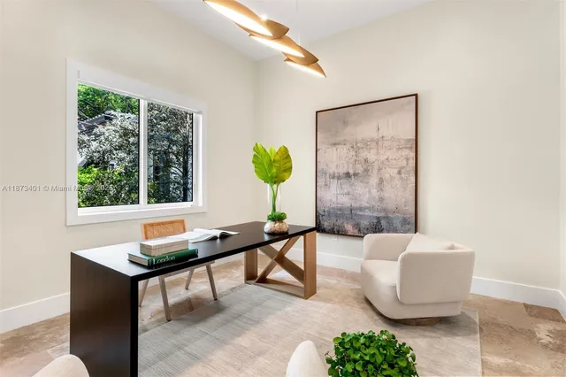 $9,695,000 | 6080 Southwest 104th Street, Pinecrest, FL 33156