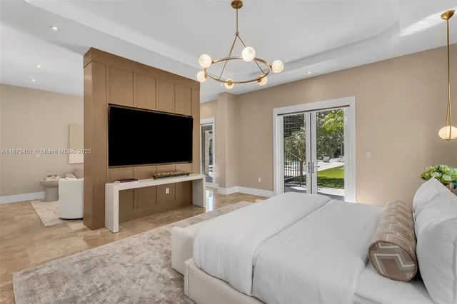 $9,695,000 | 6080 Southwest 104th Street, Pinecrest, FL 33156