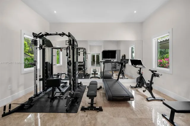 $9,695,000 | 6080 Southwest 104th Street, Pinecrest, FL 33156