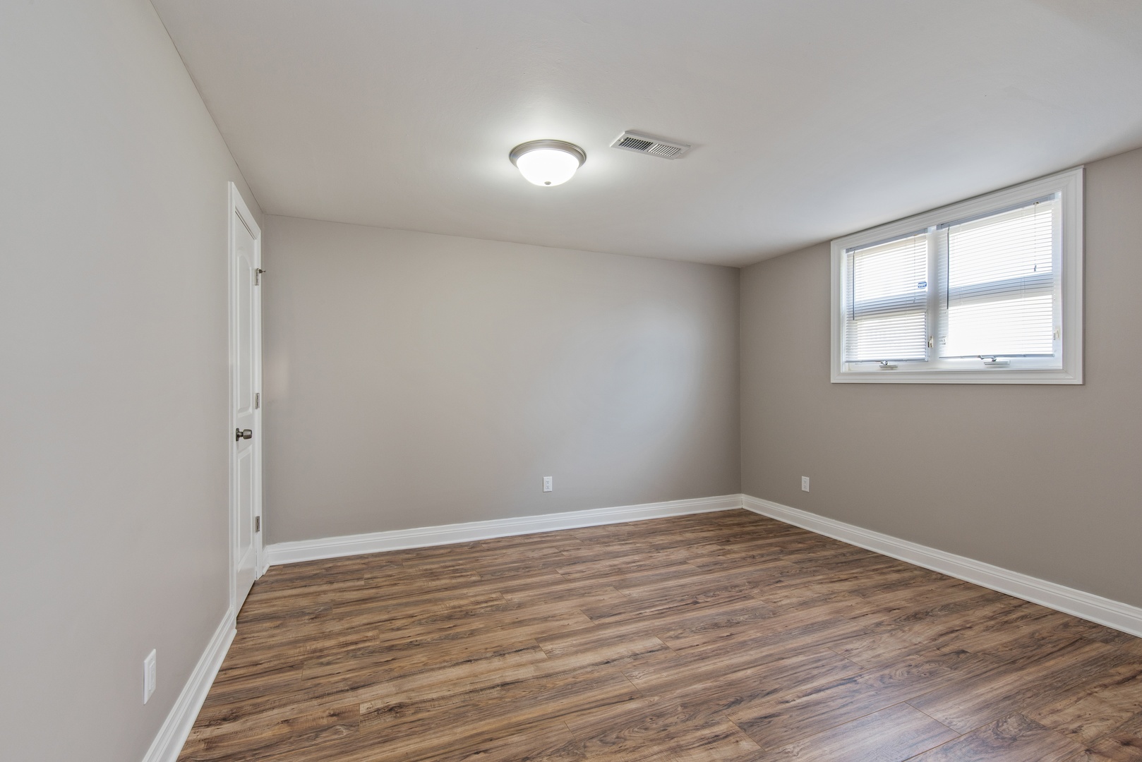 546 Regent Road University Park, IL 60484 - Photo 8 of 10 Gallery Image 8