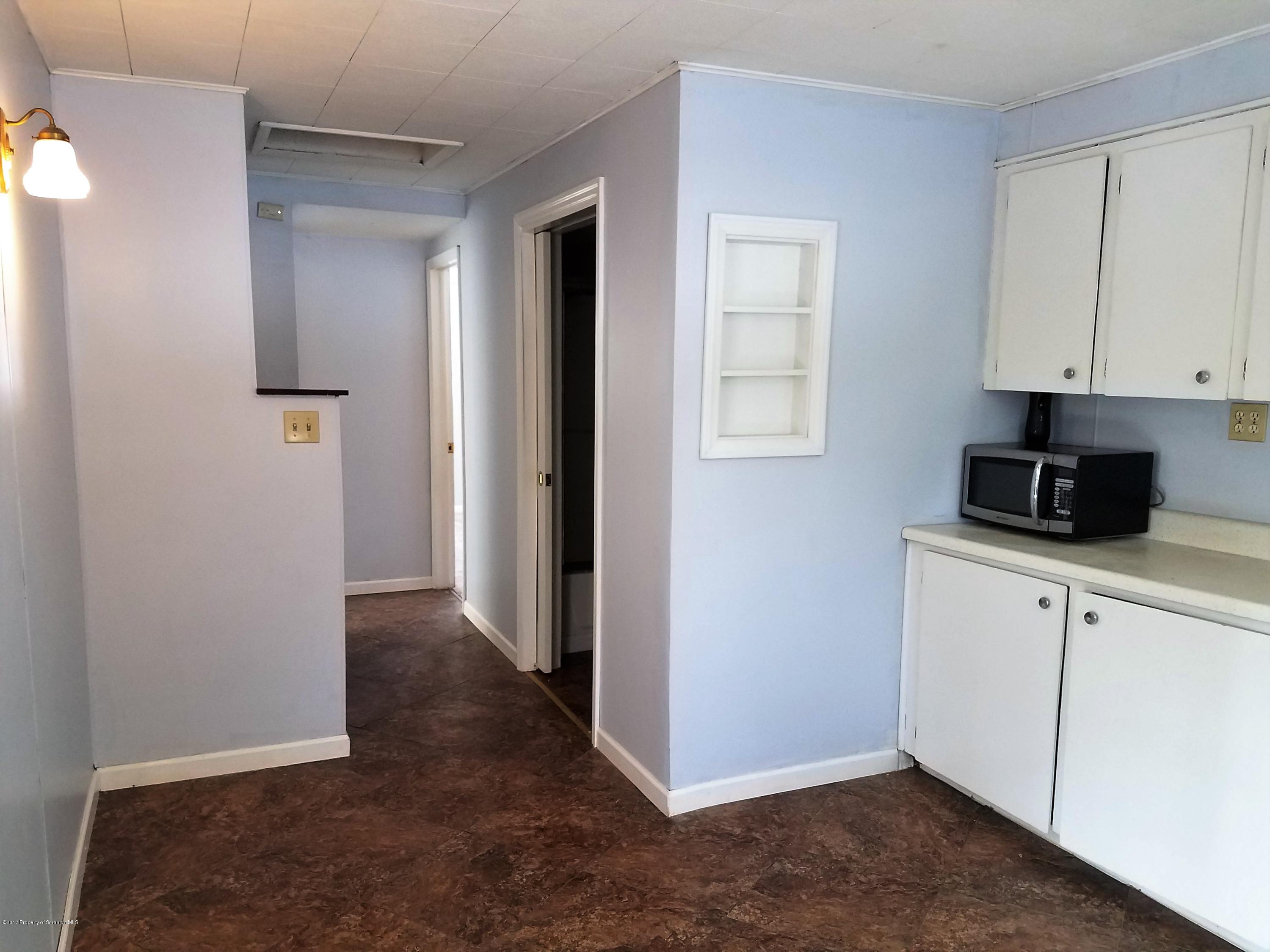 847 Cortez Road Lake Ariel, PA 18436 - Photo 8 of 24 Gallery Image 8