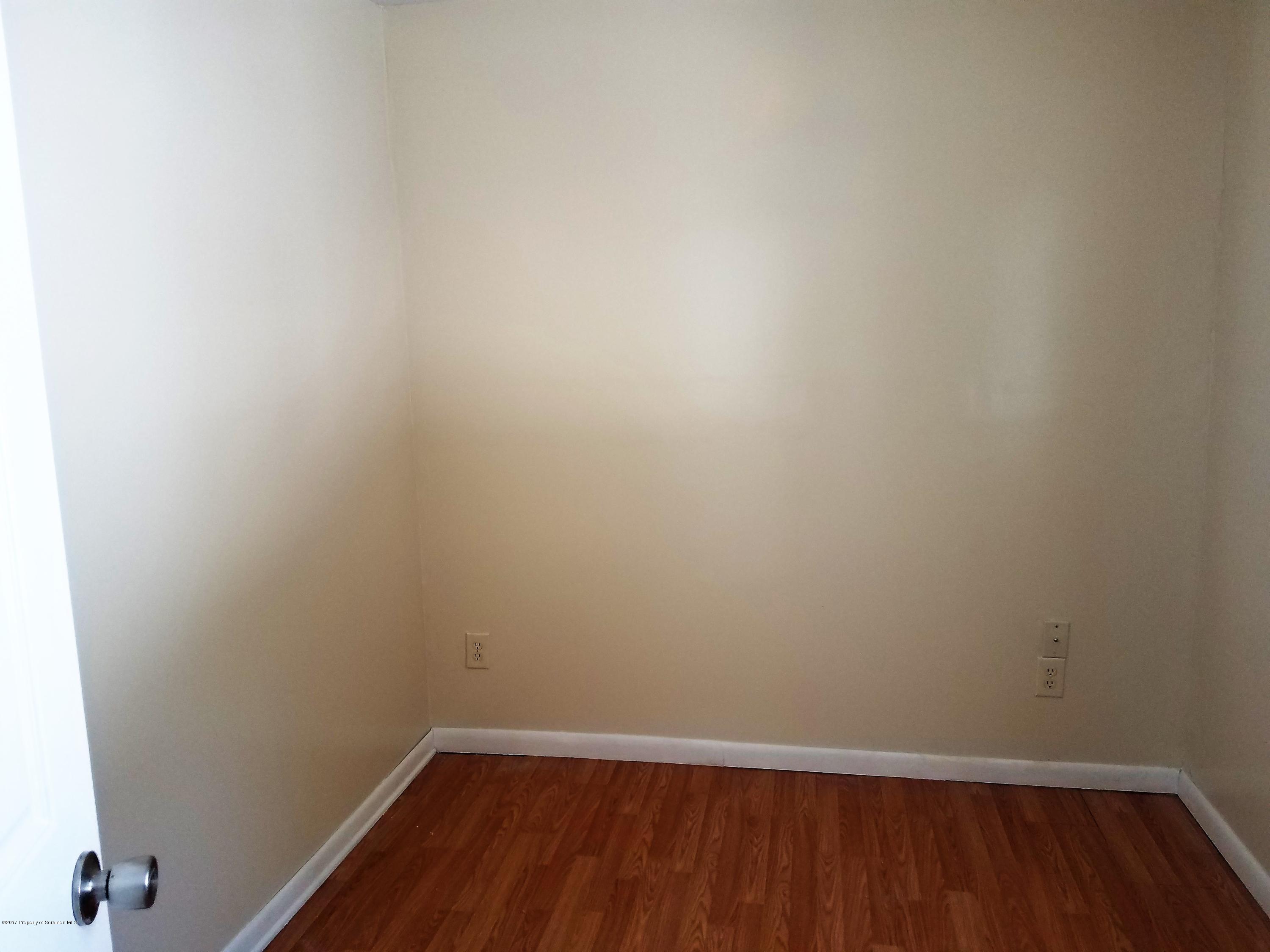 847 Cortez Road Lake Ariel, PA 18436 - Photo 10 of 24 Gallery Image 10