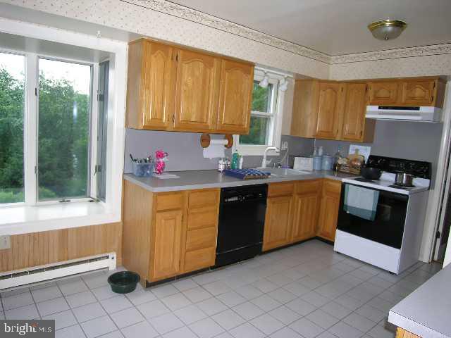 434 Spring House Road Camp Hill, PA 17011 - Photo 2 of 5 Gallery Image 2